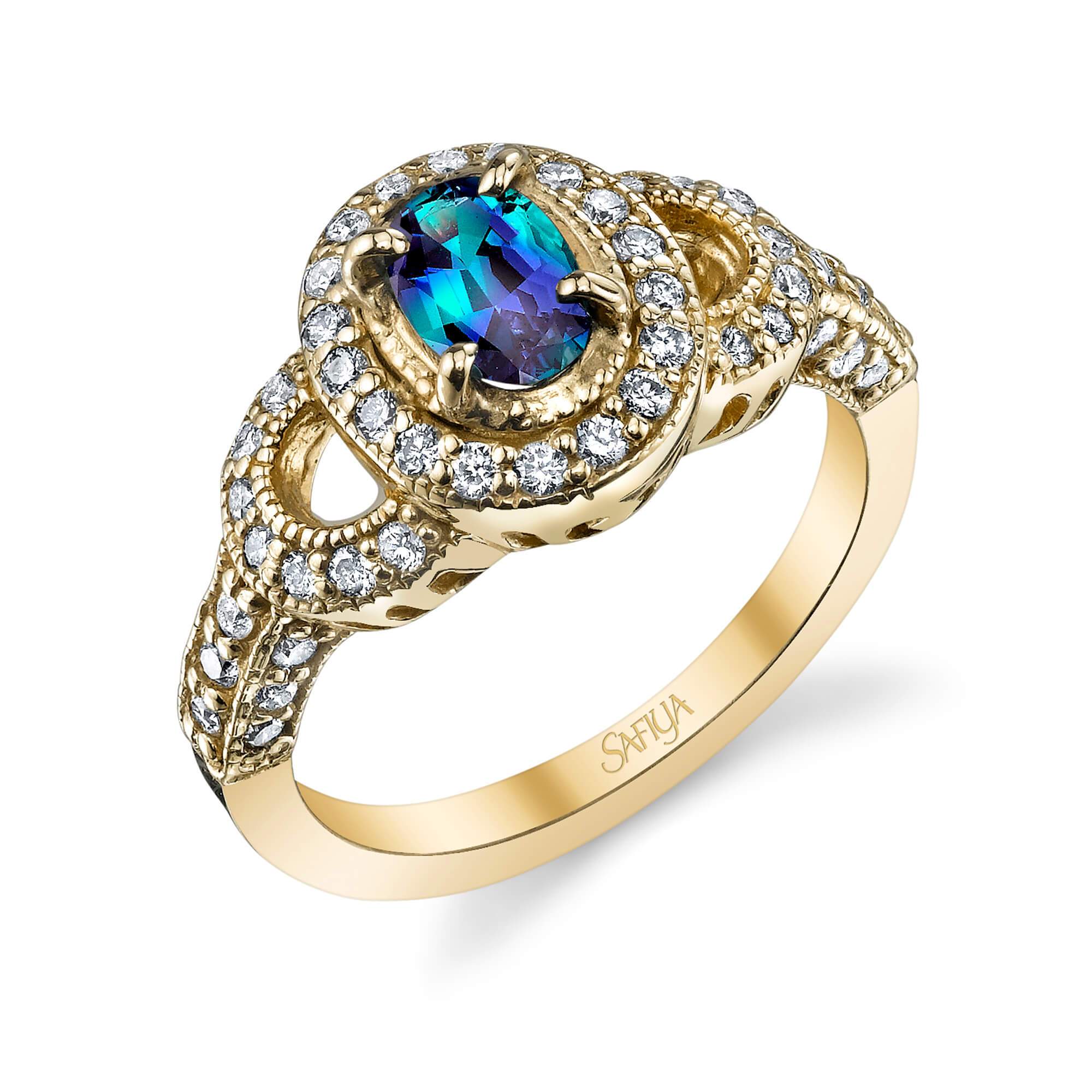 Encompassed Grace - 14K Yellow Gold Alexandrite Ring