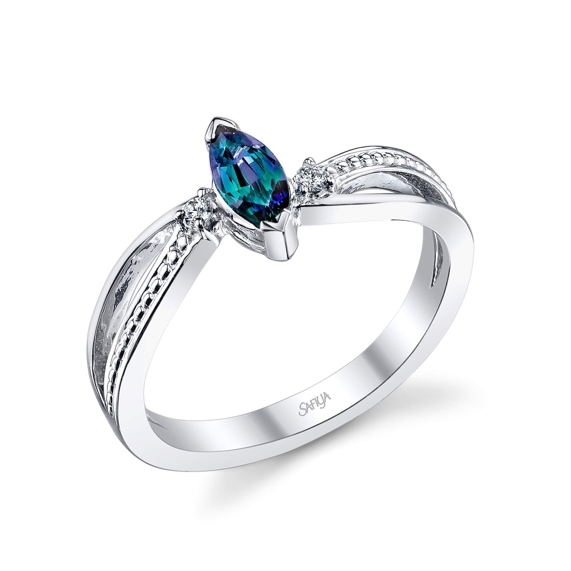 Crescendo - 14K White Gold Alexandrite Ring