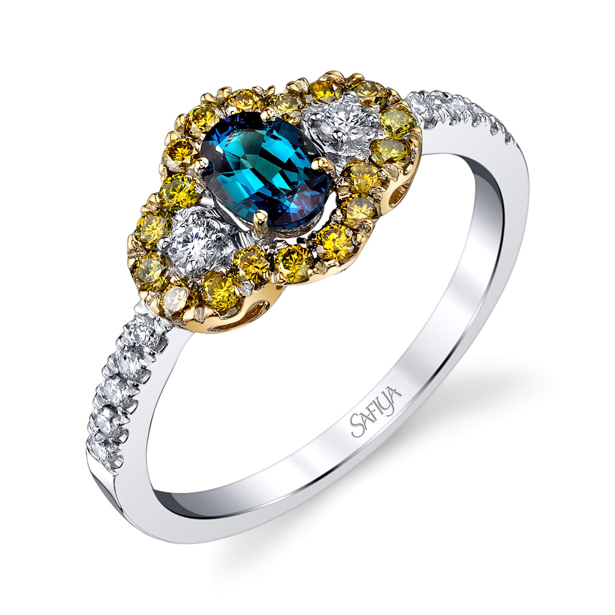 Graceful Enjoyment - 14K White Yellow Gold Alexandrite Ring