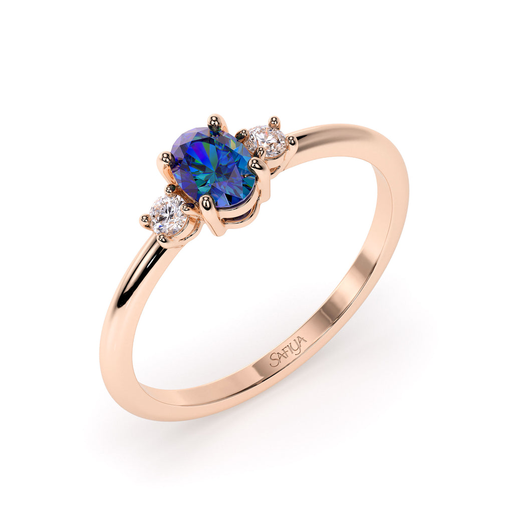 Mini Refined Beauty - 18K Rose Gold Natural Alexandrite Ring