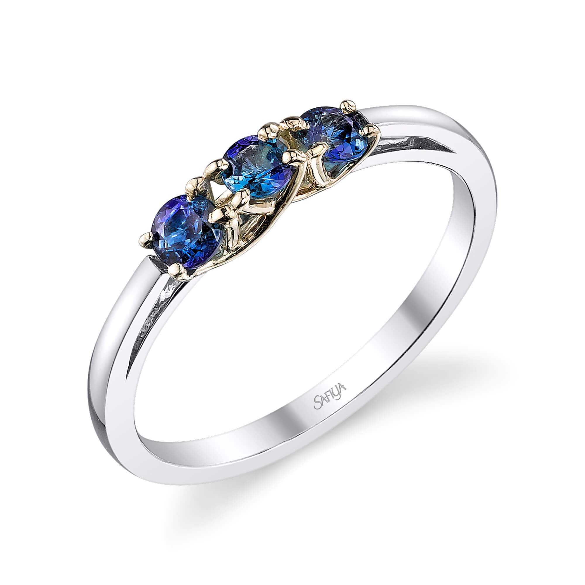 The Sentiment - 18K White Gold Alexandrite Ring