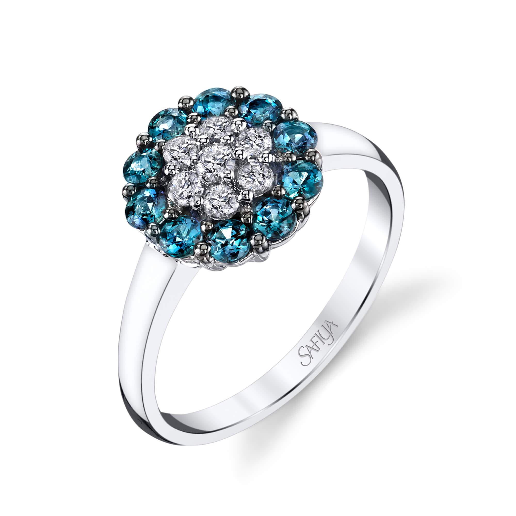 Rose Bowl - 18K White Gold Alexandrite Ring